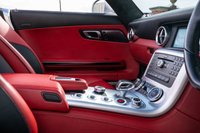 USED 2011 61 MERCEDES-BENZ SLS 6.2 63 V8 AMG Roadster 2dr Petrol SpdS DCT Euro 5 (571 ps) PERFECT CAR FOR A COLLECTOR