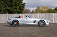USED 2011 61 MERCEDES-BENZ SLS 6.2 63 V8 AMG Roadster 2dr Petrol SpdS DCT Euro 5 (571 ps) PERFECT CAR FOR A COLLECTOR