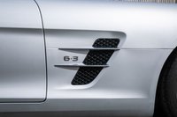 USED 2011 61 MERCEDES-BENZ SLS 6.2 63 V8 AMG Roadster 2dr Petrol SpdS DCT Euro 5 (571 ps) PERFECT CAR FOR A COLLECTOR