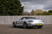 USED 2011 61 MERCEDES-BENZ SLS 6.2 63 V8 AMG Roadster 2dr Petrol SpdS DCT Euro 5 (571 ps) PERFECT CAR FOR A COLLECTOR