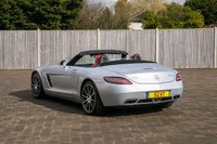 USED 2011 61 MERCEDES-BENZ SLS 6.2 63 V8 AMG Roadster 2dr Petrol SpdS DCT Euro 5 (571 ps) PERFECT CAR FOR A COLLECTOR