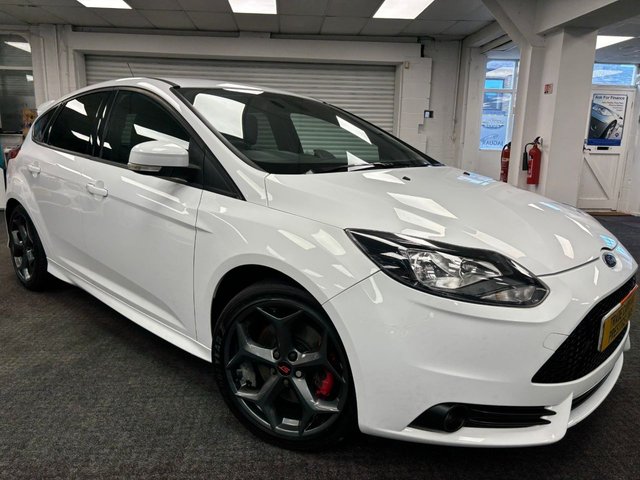 2013 63 Ford Focus 2.0T EcoBoost ST-2 Hatchback 5dr Petrol Manual Euro 5 (s/s) (250 ps)