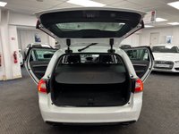 USED 2013 63 VOLVO V70 2.4 D5 SE Lux Estate 5dr Diesel Geartronic Euro 5 (215 ps) UK DELIVERY FLAT FEE &pound;175 (SUBJECT TO DEAL) *OVER 100 IMAGES ON OUR WEBSITE*BESPOKE FINANCE ARRANGED*PART EXCHANGE WELCOME*ALL VEHICLES HPI CLEAR