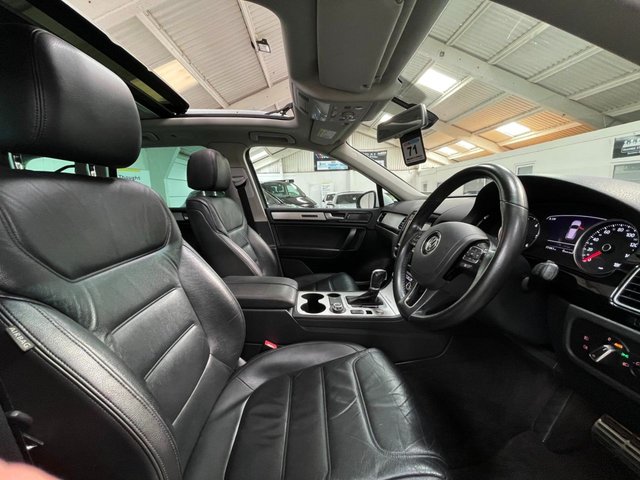 View our VOLKSWAGEN TOUAREG