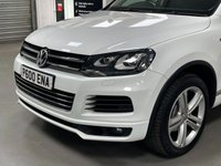 USED 2014 64 VOLKSWAGEN TOUAREG 3.0 TDI V6 BlueMotion Tech R-Line SUV 5dr Diesel Tiptronic 4WD Euro 5 (s/s) (245 ps) PAN ROOF+20"ALLOYS+MEMORY PACK