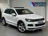 USED 2014 64 VOLKSWAGEN TOUAREG 3.0 TDI V6 BlueMotion Tech R-Line SUV 5dr Diesel Tiptronic 4WD Euro 5 (s/s) (245 ps) PAN ROOF+20"ALLOYS+MEMORY PACK