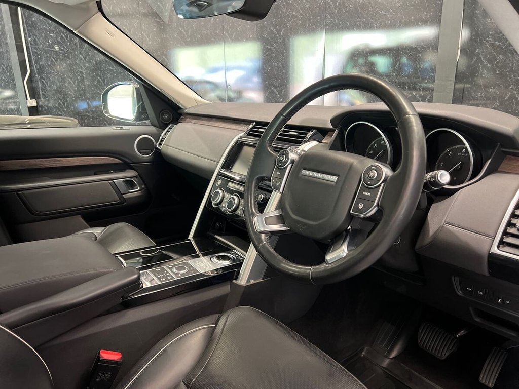USED 2017 17 LAND ROVER DISCOVERY 3.0 TD V6 HSE SUV 5dr Diesel Auto 4WD Euro 6 (s/s) (258 ps) DEPLOY TOW BAR|1 YEAR WARRANTY