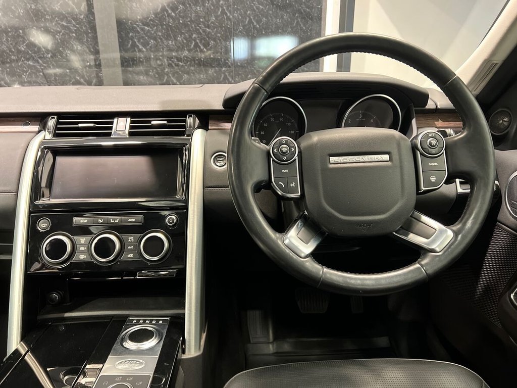 USED 2017 17 LAND ROVER DISCOVERY 3.0 TD V6 HSE SUV 5dr Diesel Auto 4WD Euro 6 (s/s) (258 ps) DEPLOY TOW BAR|1 YEAR WARRANTY