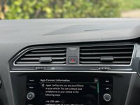 USED 2023 23 VOLKSWAGEN TIGUAN 1.5 TSI R-Line SUV 5dr Petrol DSG Euro 6 (s/s) (150 ps) APPLE CAR PLAY / CRUISE CONTROL