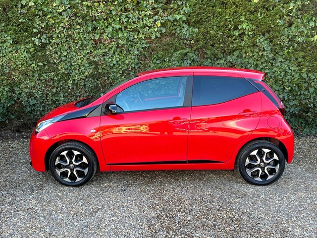 2019 TOYOTA AYGO - Photo 4