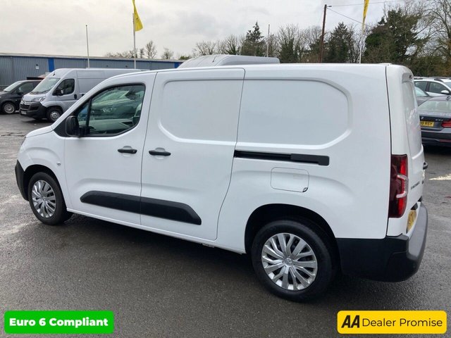 2021 PEUGEOT PARTNER - Photo 9