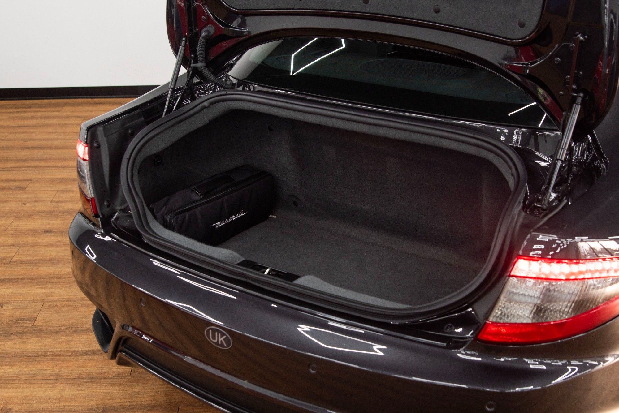 USED 2019 69 MASERATI GRANTURISMO 4.7 V8 Sport Nerissimo Coupe 