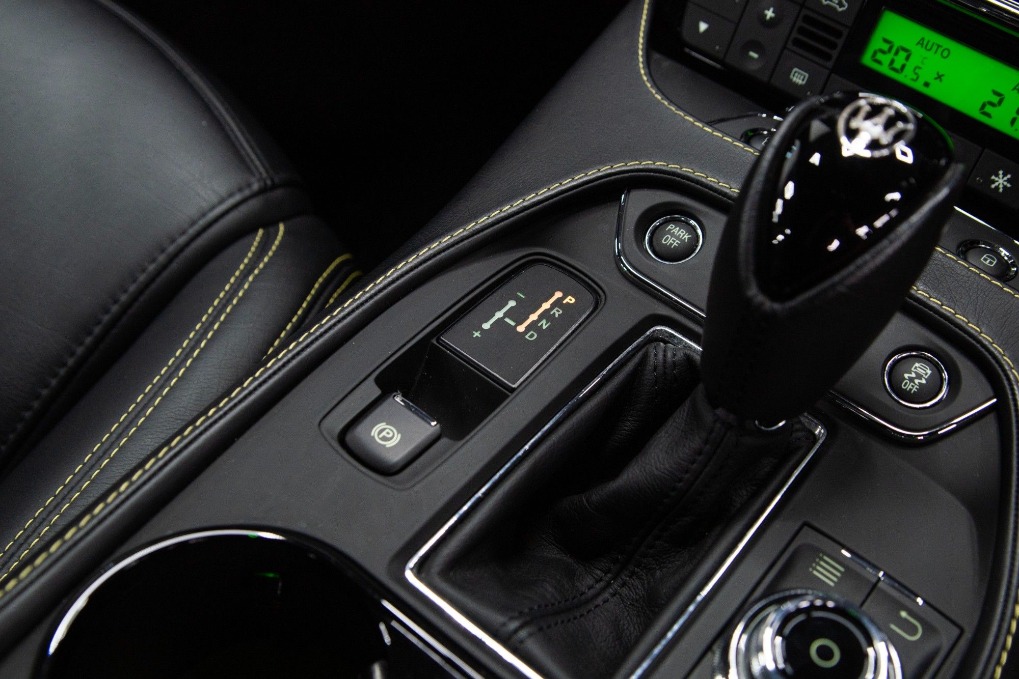 USED 2019 69 MASERATI GRANTURISMO 4.7 V8 Sport Nerissimo Coupe 