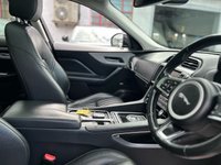 USED 2018 18 JAGUAR F-PACE 2.0 P250i Portfolio SUV 5dr Petrol Auto AWD Euro 6 (s/s) (250 ps) A REALLY BEAUTIFUL ADDITION TO OUR FORECOURT+AUTOMATIC+ONLY 2 FORMER KEEPERS+SERVICE HISTORY+PRIVACY GLASS+FULL LEATHER INTERIOR+FULL PANORAMIC GLASS ROOF+SATELLITE NAVIGATION+PARK ASSIST+CLIMATE CONTROL+18 INCH ALLOY WHEELS+COST NEW &pound;46405 MAKING THIS USED VEHICLE AMAZING VALUE AT OUR LOW PRICE+1 FULL YEARS MOT PRIOR TO COLLECTION+CALL NOW FOR MORE INFORMATION AND TO ARRANGE A VIEWING+DONT MISS OUT!!!!!!!!!!!!!!!!!!!!!!!!!!!!!!!