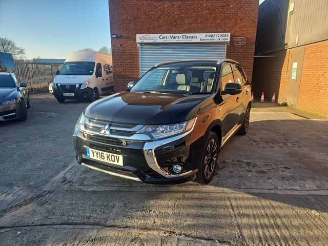 2016 16 Mitsubishi Outlander 2.0h 12kWh GX4hs SUV 5dr Petrol Plug-in Hybrid CVT 4WD Euro 6 (s/s) (200 ps)