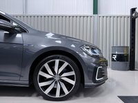 USED 2018 18 VOLKSWAGEN GOLF 1.4 TSI 8.7kWh GTE Advance Hatchback 5dr Petrol Plug-in Hybrid DSG Euro 6 (s/s) (204 ps) Navigation | Virtual C'pit | Cruise