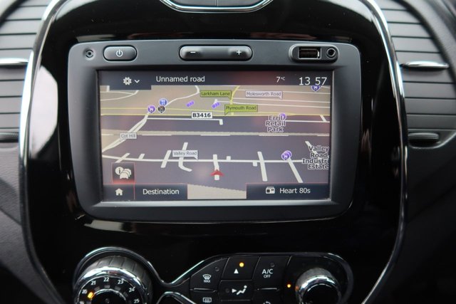 View our RENAULT CAPTUR