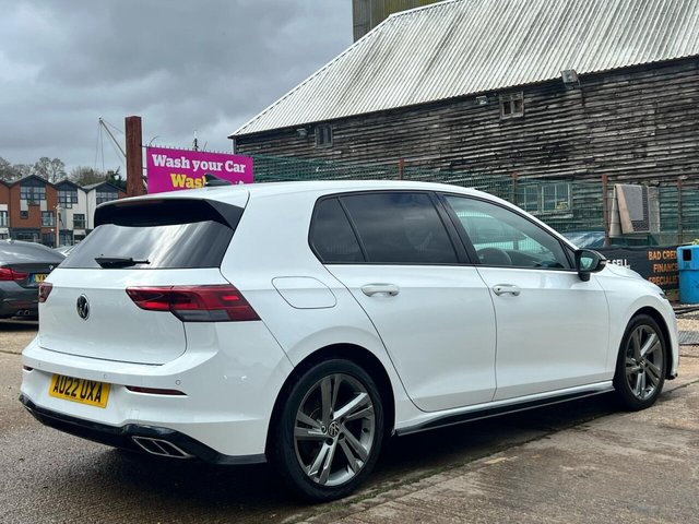 2022 VOLKSWAGEN GOLF 1.5 eTSI MHEV R-Line DSG Euro 6 (s/s) 5dr - Photo 6