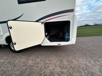 USED 2021 21 ROLLER TEAM ZEFIRO 696 AUTO ZEFIRO 696 4 BERTH AUTOMATIC & 4 TRAVEL