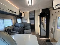 USED 2021 21 ROLLER TEAM ZEFIRO 696 AUTO ZEFIRO 696 4 BERTH AUTOMATIC & 4 TRAVEL