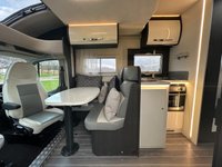 USED 2021 21 ROLLER TEAM ZEFIRO 696 AUTO ZEFIRO 696 4 BERTH AUTOMATIC & 4 TRAVEL