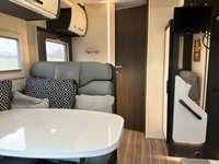 USED 2021 21 ROLLER TEAM ZEFIRO 696 AUTO ZEFIRO 696 4 BERTH AUTOMATIC & 4 TRAVEL