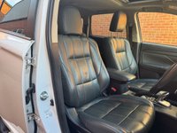 USED 2015 15 MITSUBISHI OUTLANDER 2.0h 12kWh GX5h SUV 5dr Petrol Plug-in Hybrid CVT 4WD Euro 5 (s/s) (200 ps) 