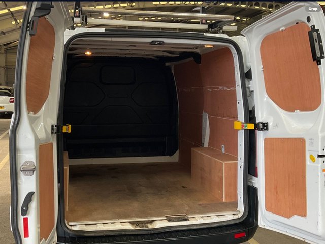 2021 Ford Transit Custom 2L Leader 5dr - Photo 6