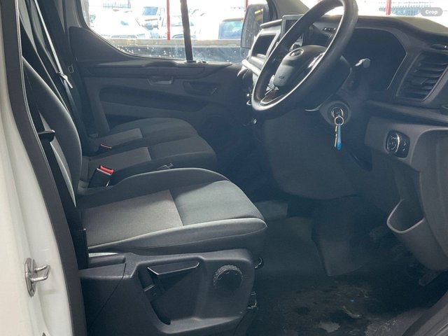 2021 Ford Transit Custom 2L Leader 5dr - Photo 8