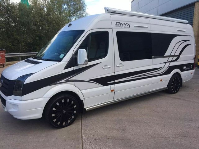 View our VOLKSWAGEN CRAFTER