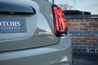 USED 2019 19 MINI HATCH 2.0 Cooper S Exclusive Hatchback 3dr Petrol Steptronic Euro 6 (s/s) (192 ps) PAN ROOF / LEATHER / HUD / H&K