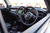 USED 2019 19 MINI HATCH 2.0 Cooper S Exclusive Hatchback 3dr Petrol Steptronic Euro 6 (s/s) (192 ps) PAN ROOF / LEATHER / HUD / H&K