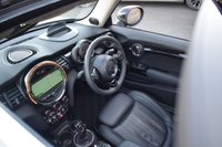 USED 2019 19 MINI HATCH 2.0 Cooper S Exclusive Hatchback 3dr Petrol Steptronic Euro 6 (s/s) (192 ps) PAN ROOF / LEATHER / HUD / H&K