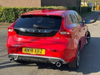 USED 2018 18 VOLVO V40 2.0 D2 R-Design Nav Plus Hatchback 5dr Diesel Manual Euro 6 (s/s) (120 ps) 