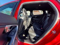 USED 2018 18 VOLVO V40 2.0 D2 R-Design Nav Plus Hatchback 5dr Diesel Manual Euro 6 (s/s) (120 ps) 
