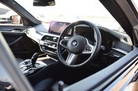 USED 2022 71 BMW 5 SERIES 2.0 520d MHT M Sport Saloon 4dr Diesel Hybrid Steptronic Euro 6 (s/s) (190 ps) M SPORT PRO / 1 OWNER / FSH