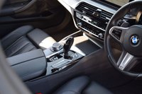 USED 2022 71 BMW 5 SERIES 2.0 520d MHT M Sport Saloon 4dr Diesel Hybrid Steptronic Euro 6 (s/s) (190 ps) M SPORT PRO / 1 OWNER / FSH