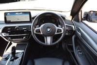 USED 2022 71 BMW 5 SERIES 2.0 520d MHT M Sport Saloon 4dr Diesel Hybrid Steptronic Euro 6 (s/s) (190 ps) M SPORT PRO / 1 OWNER / FSH