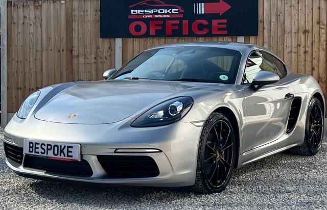 2019 PORSCHE 718 CAYMAN - Photo 2