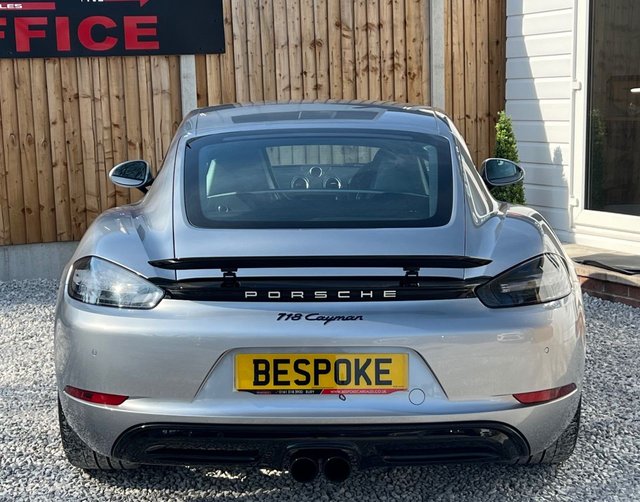 2019 PORSCHE 718 CAYMAN - Photo 10
