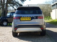 USED 2022 72 LAND ROVER DISCOVERY 3.0 D300 MHEV SE SUV 5dr Diesel Auto 4WD Euro 6 (s/s) (300 ps) www.suffolkcarcentre.co.uk - Located at Reydon