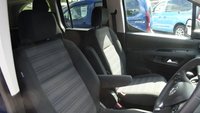 USED 2023 23 VAUXHALL COMBO Life 1.5 Turbo D XL Wheelchair Access WAV 3 seats + Wheelchair Access