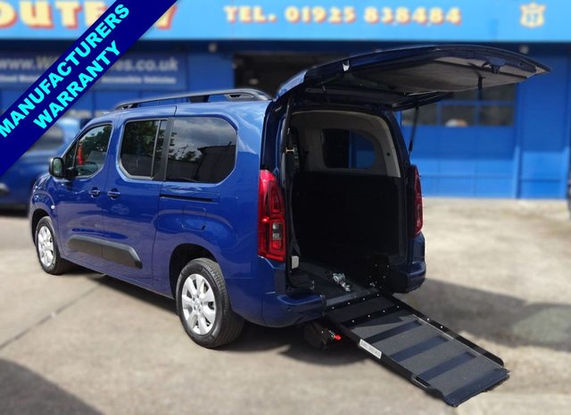 View our Vauxhall Combo Life 1.5 Turbo D XL Wheelchair Access WAV