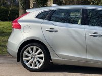 USED 2015 15 VOLVO V40 1.6 D2 SE Lux Nav Hatchback 5dr Diesel Manual Euro 5 (s/s) (115 ps) 