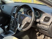 USED 2015 15 VOLVO V40 1.6 D2 SE Lux Nav Hatchback 5dr Diesel Manual Euro 5 (s/s) (115 ps) 