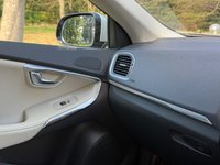 USED 2015 15 VOLVO V40 1.6 D2 SE Lux Nav Hatchback 5dr Diesel Manual Euro 5 (s/s) (115 ps) 