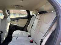 USED 2015 15 VOLVO V40 1.6 D2 SE Lux Nav Hatchback 5dr Diesel Manual Euro 5 (s/s) (115 ps) 