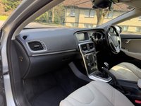 USED 2015 15 VOLVO V40 1.6 D2 SE Lux Nav Hatchback 5dr Diesel Manual Euro 5 (s/s) (115 ps) 