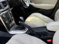 USED 2015 15 VOLVO V40 1.6 D2 SE Lux Nav Hatchback 5dr Diesel Manual Euro 5 (s/s) (115 ps) 