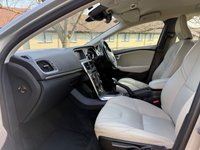 USED 2015 15 VOLVO V40 1.6 D2 SE Lux Nav Hatchback 5dr Diesel Manual Euro 5 (s/s) (115 ps) 